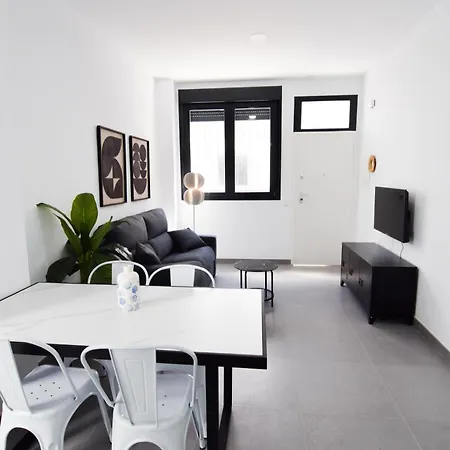 Letmalaga Study Apartment
